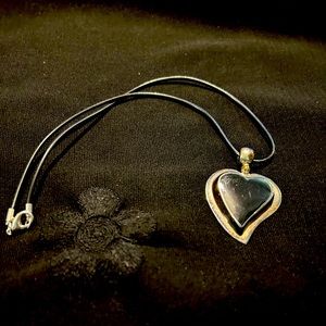 Pre-loved Black and Real 925 Silver Heavy Heart pendant choker. Made in Mexico.